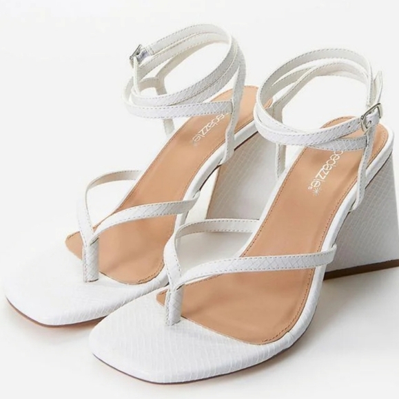 New! White chunky triangle heels ankle straps formal summer party size 9.5 - Picture 4 of 16